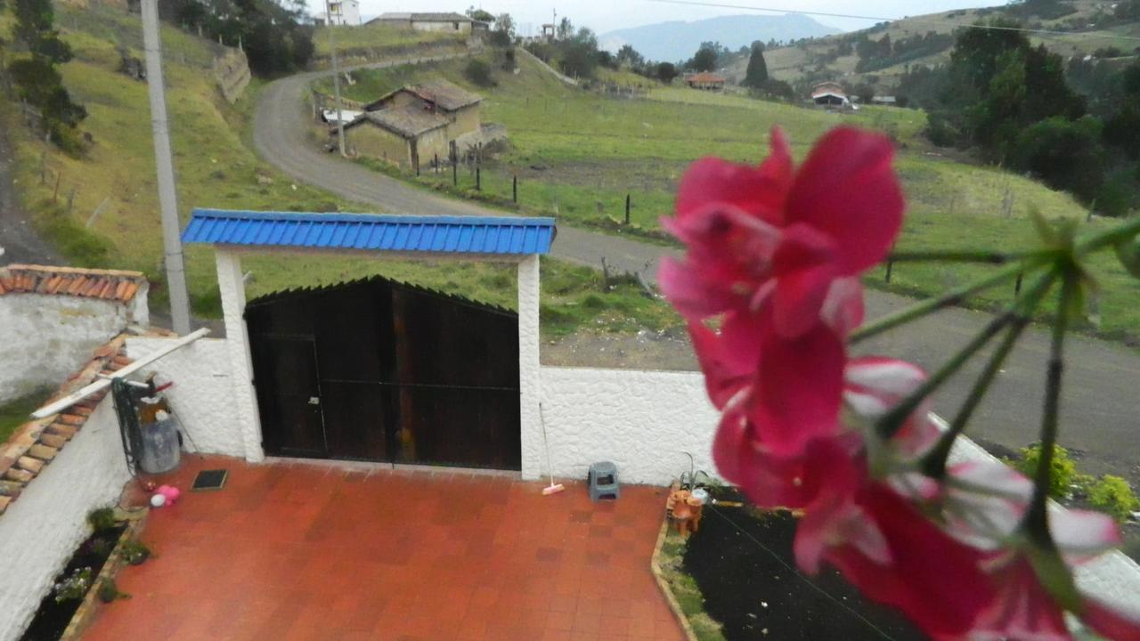 Portal De La Cascada - Mongui Hotel Exterior photo